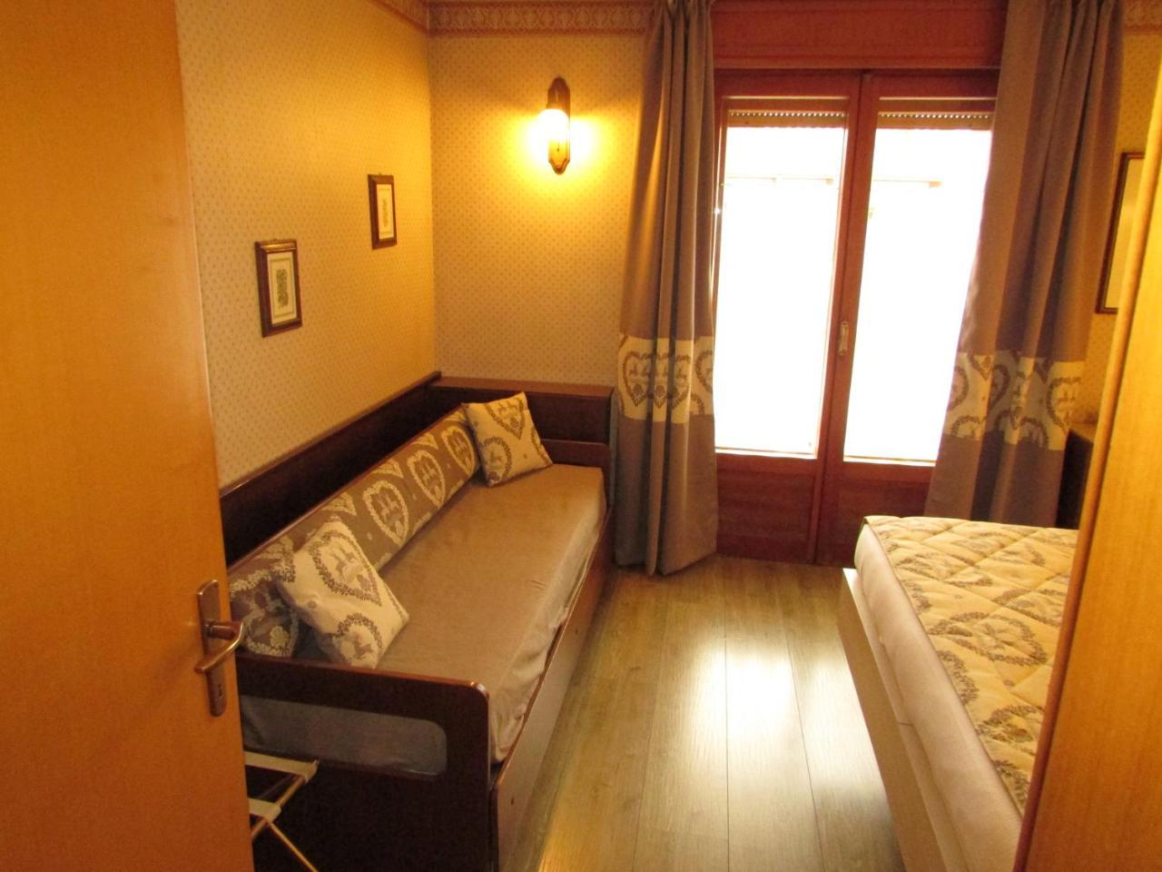ואלטורננקה Hotel Meuble Meridiana מראה חיצוני תמונה